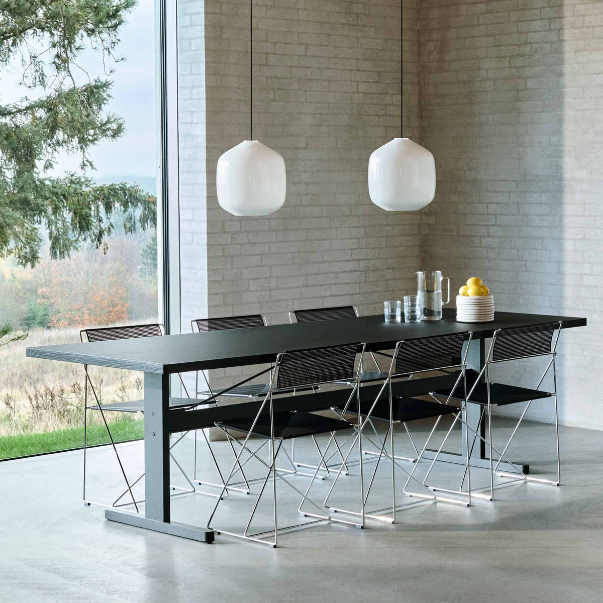 HAY（ヘイ） / X-LINE CHAIR CHROMED（エックスライン チェア クロームド） / 屋内用 / ブラック