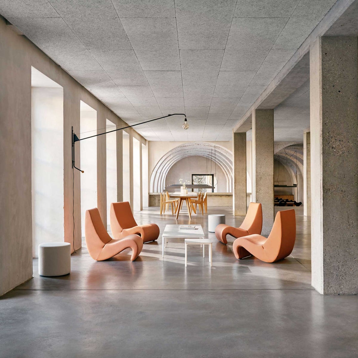 Vitra（ヴィトラ） / Amoebe（アムーべ） / Hola（dark blue） / ラウンジチェア