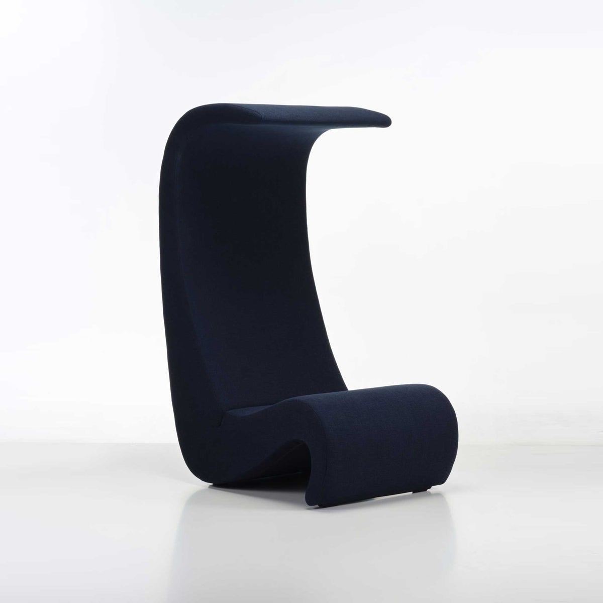 Vitra（ヴィトラ） / Amoebe Highback（アムーべ ハイバック） / Hola（dark blue） / ラウンジチェア