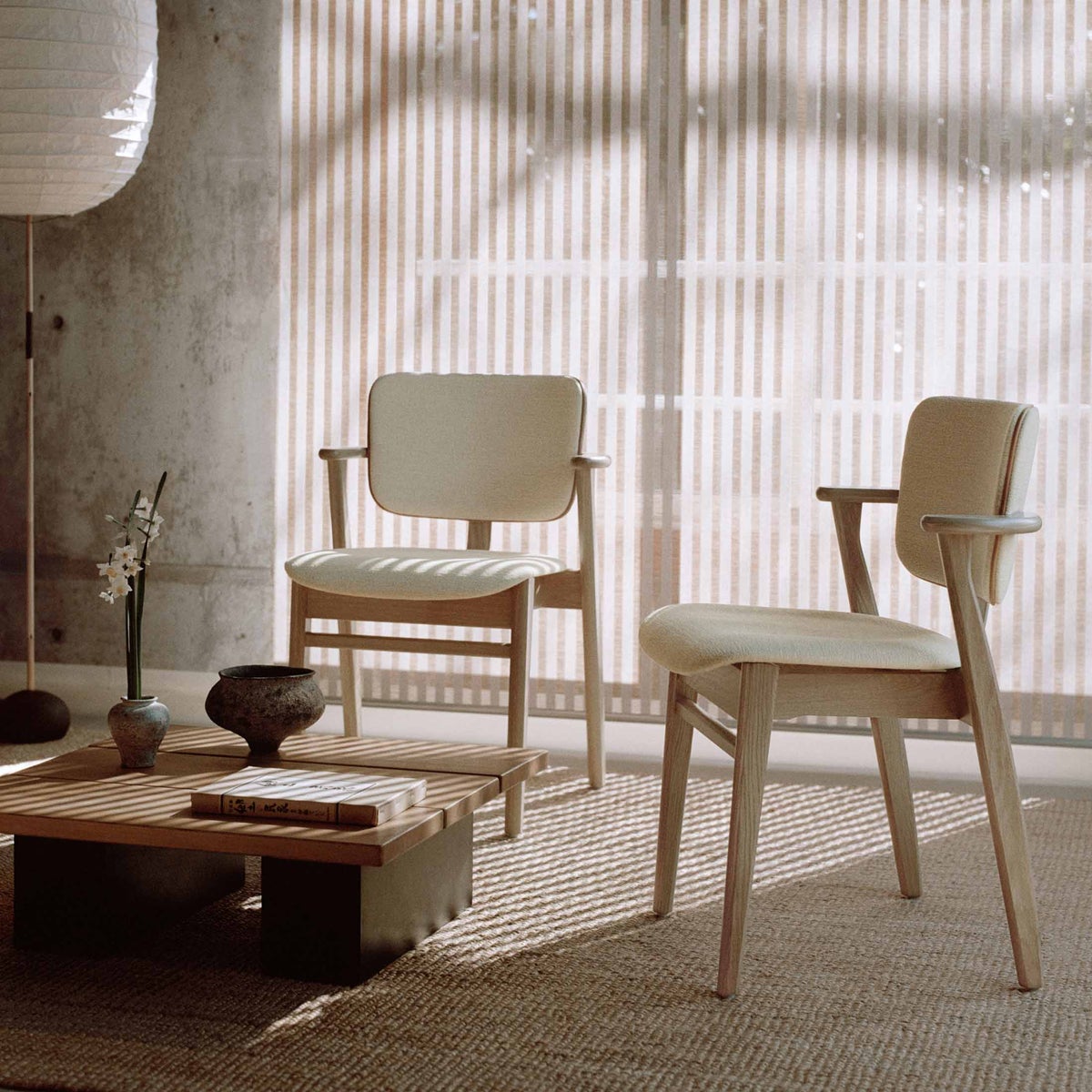 Artek（アルテック） / DOMUS CHAIR（ドムスチェア） / オーク材・ナチュラルラッカー仕上げ / 布張り Wow Re cream white《New beauty versions》