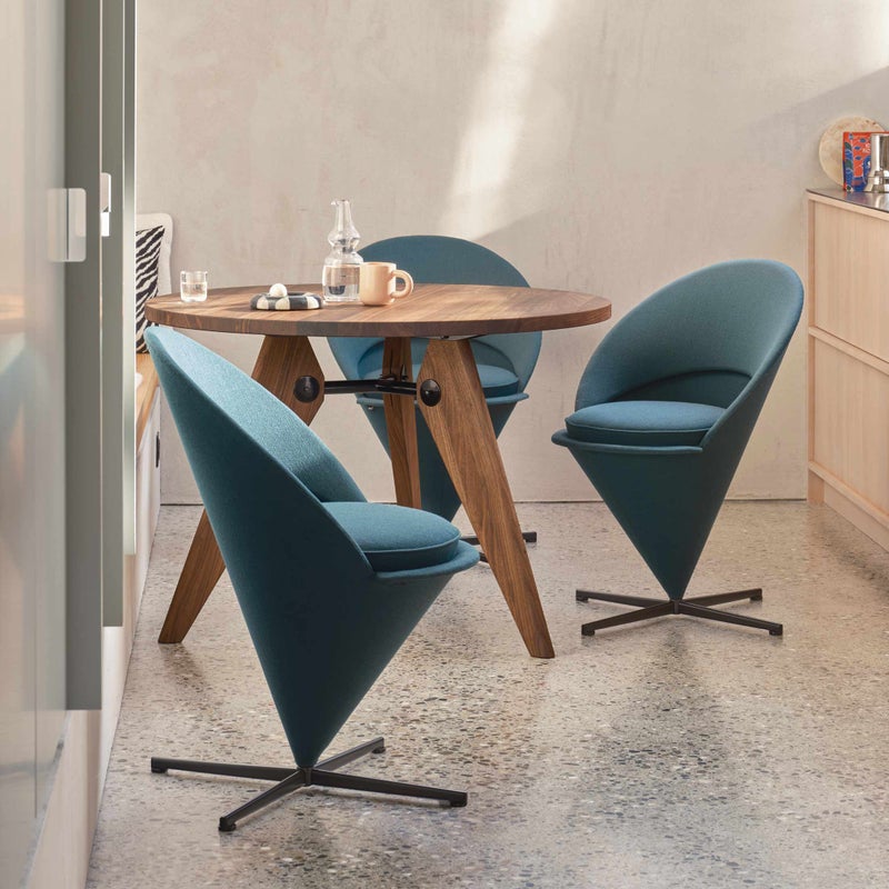 Vitra（ヴィトラ） / Gueridon（ゲリドン）φ105cm / アメリカンウォルナット・ナチュラル オイル仕上げ / ラウンドテーブル