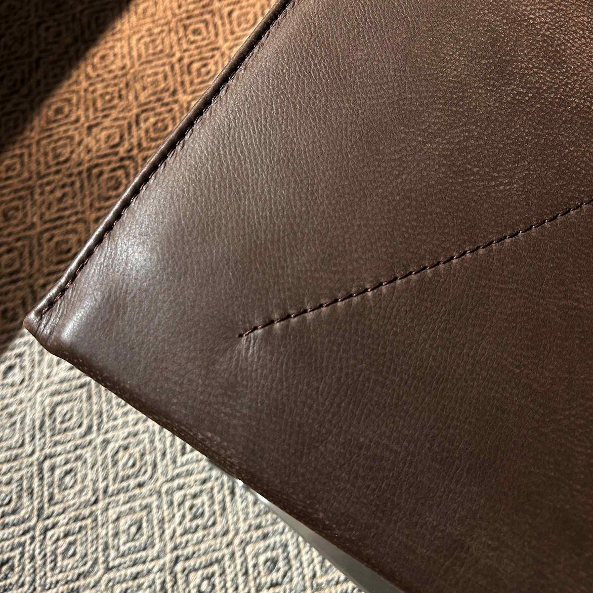 FRITZ HANSEN（フリッツ・ハンセン） / PK22（ピーケー22） ヘイズレザー / ダークブラウン / サテン仕上げステンレススチール