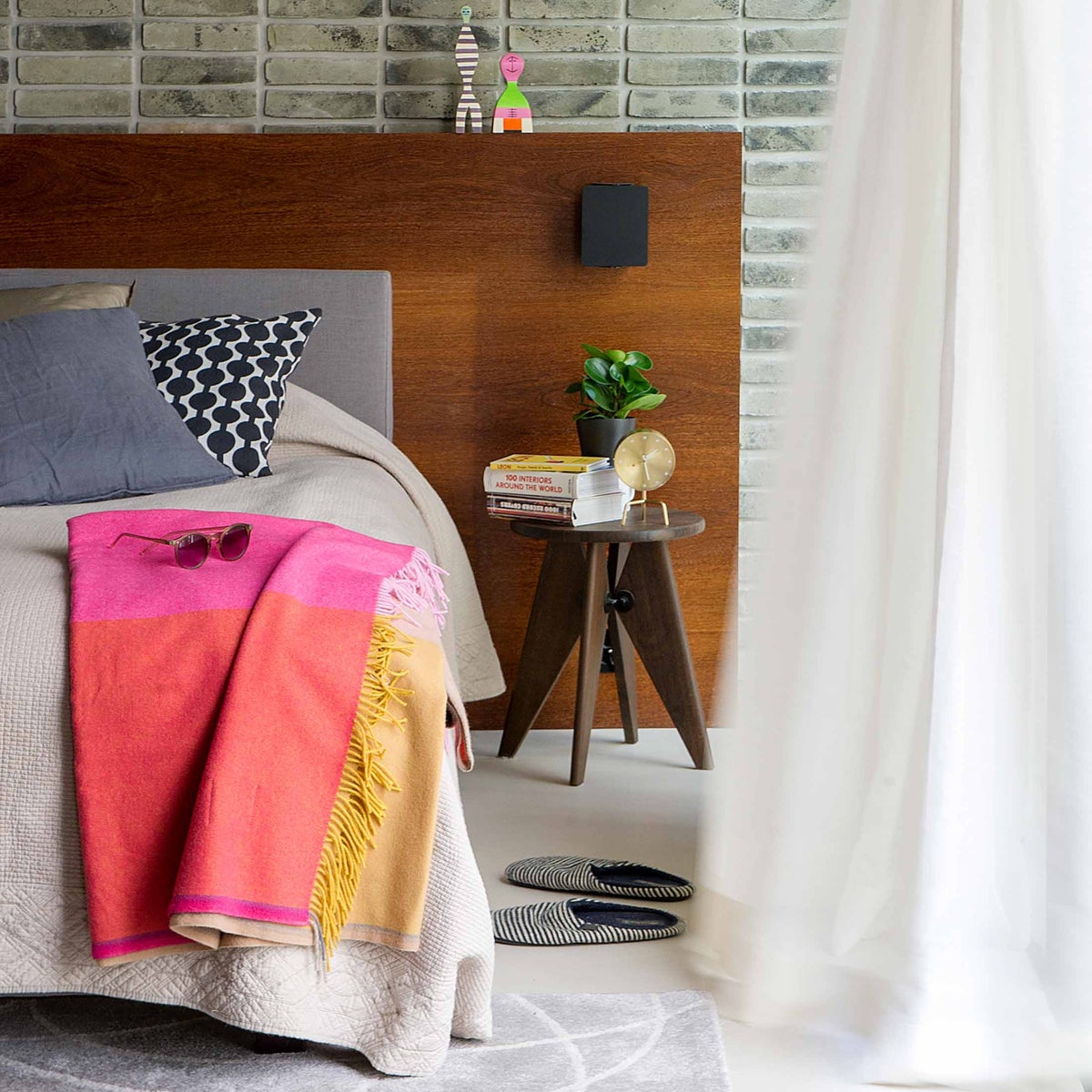 Vitra（ヴィトラ） / Tabouret Bois（タブレ ボワ） / ダークオーク ソリッド ラッカー仕上げ / スツール