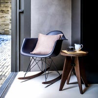 Vitra（ヴィトラ） / Tabouret Bois（タブレ ボワ） / ダークオーク ソリッド ラッカー仕上げ / スツール