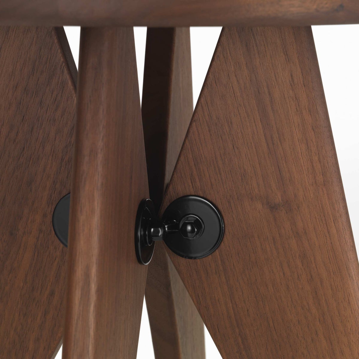 Vitra（ヴィトラ） / Tabouret Bois（タブレ ボワ） / アメリカンウォルナット ソリッド オイル仕上げ / スツール