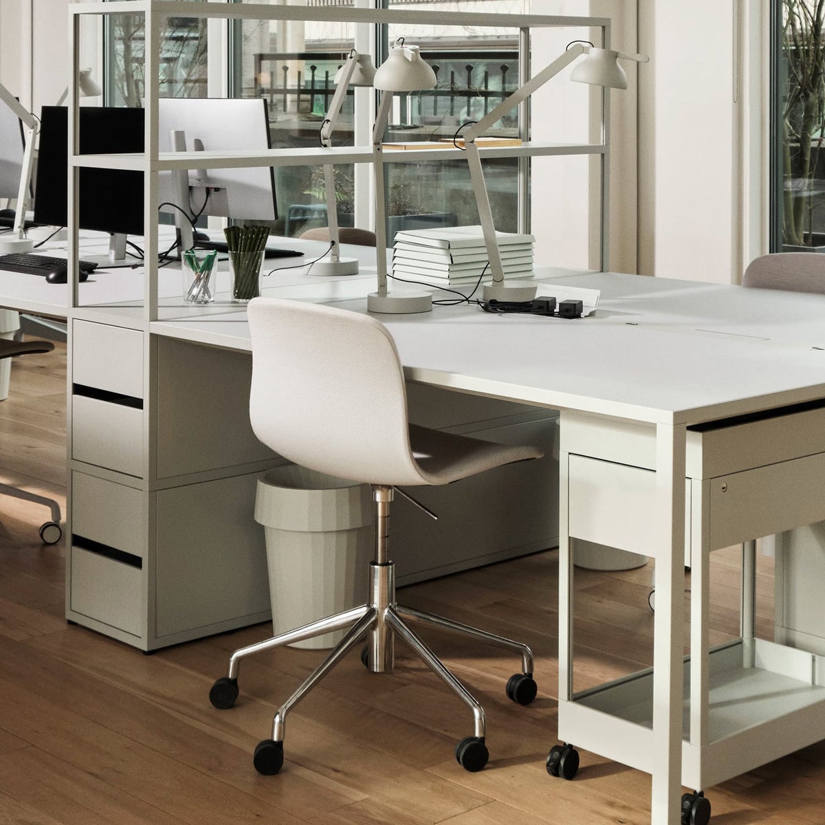 HAY（ヘイ） / AAC51 チェア / ABOUT A CHAIR（アバウトアチェアシリーズ） / Hallingdal 116（ハリンダル） / 5スターベース / キャスター付きチェア