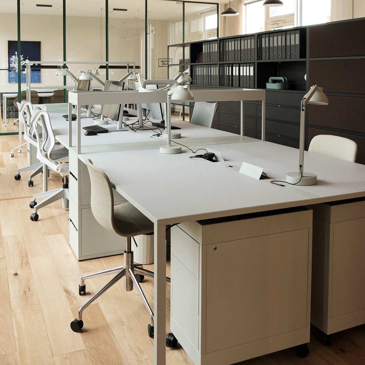 HAY（ヘイ） / AAC51 チェア / ABOUT A CHAIR（アバウトアチェアシリーズ） / Hallingdal 116（ハリンダル） / 5スターベース / キャスター付きチェア