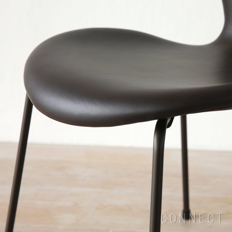 FRITZ HANSEN（フリッツ・ハンセン） / SERIES 7（セブンチェア） / Essential Leather（エッセンシャルレザー） / ダークブラウン / フルパディング