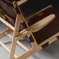 FREDERICIA（フレデリシア） / The Hunting Chair（ハンティングチェア） / 75th Anniversary edition / Ash light oil 仕上げ / レザー（Dark Brown） / サイン刻印のプレート付 / ラウンジチェア