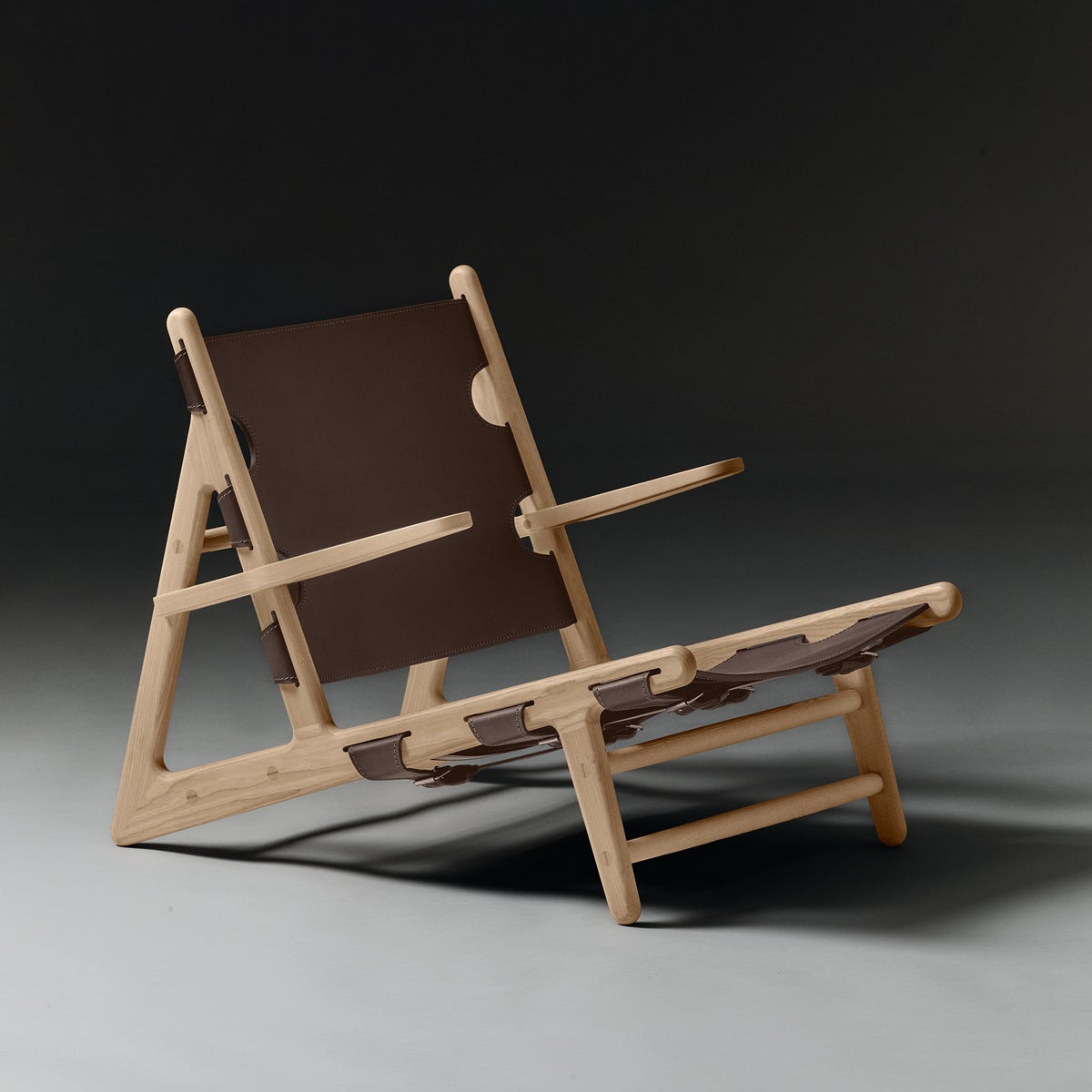 FREDERICIA（フレデリシア） / The Hunting Chair（ハンティングチェア） / 75th Anniversary edition / Ash light oil 仕上げ / レザー（Dark Brown） / サイン刻印のプレート付 / ラウンジチェア