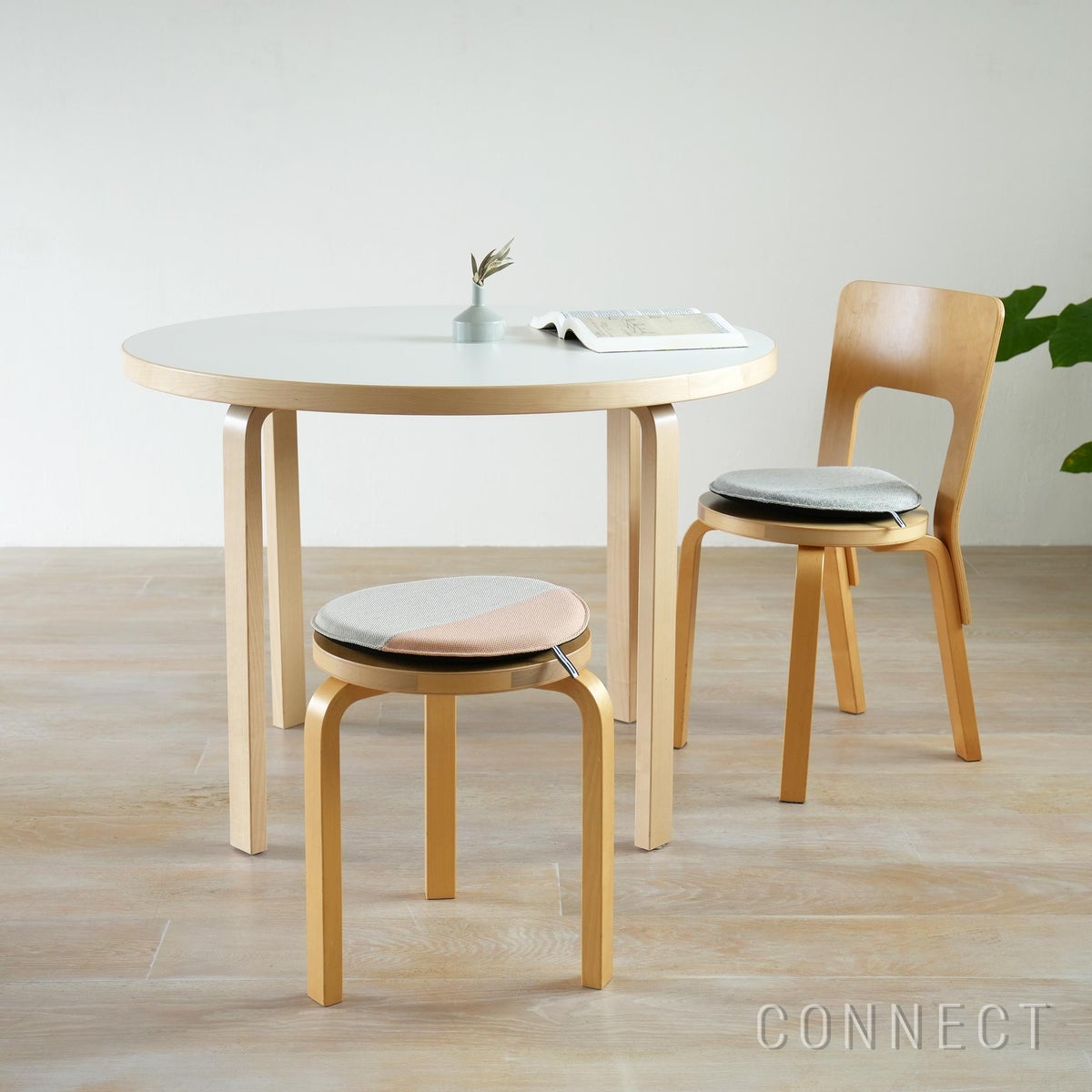 MELLEM（メレム） / Kvadrat（クヴァドラ） / ラウンドシートクッション / Hallingdal 65（ハリンダル） / クッション