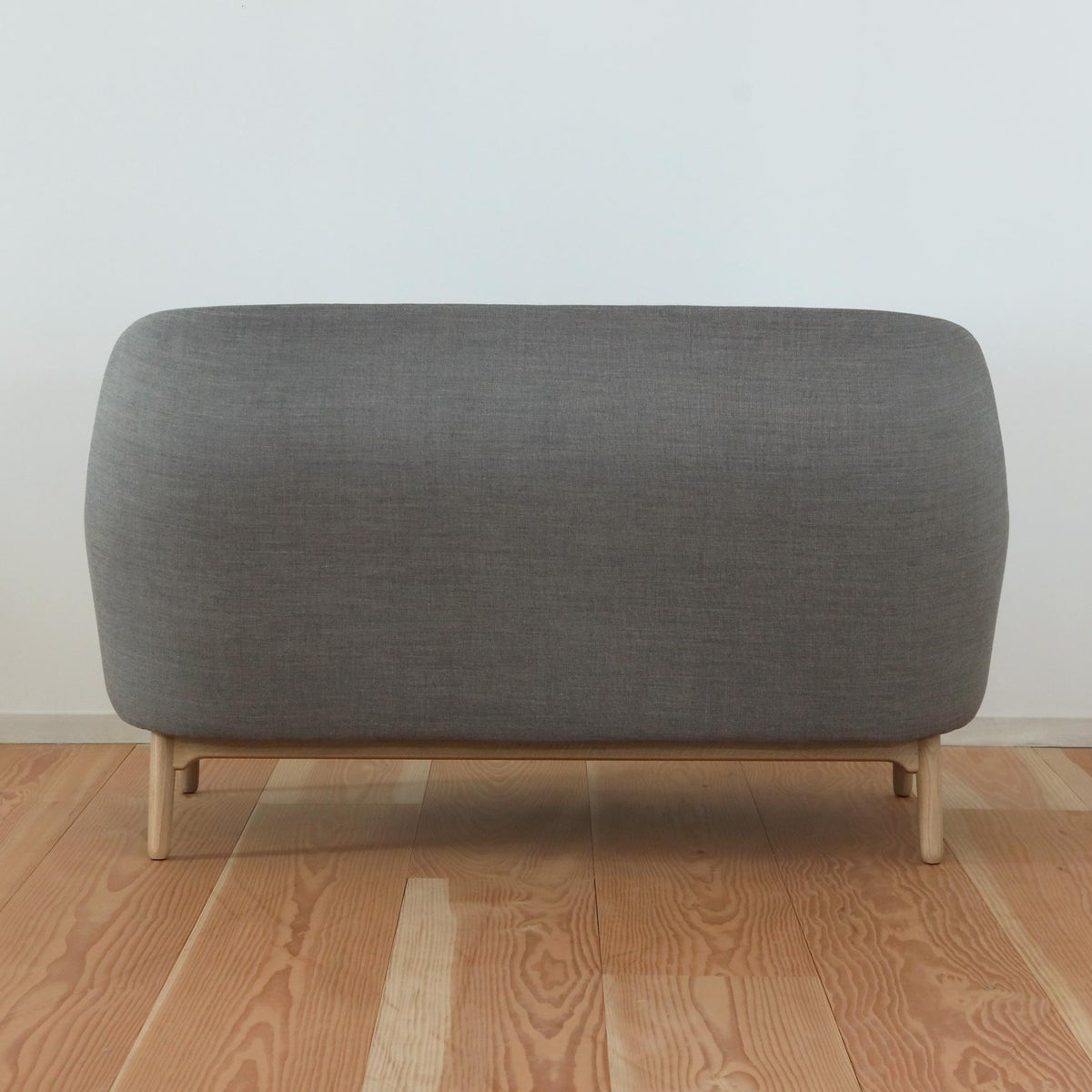 【ポイント20倍】【アウトレット】FRITZ HANSEN（フリッツ・ハンセン） / FRI SOFA（フリソファ） / ウッドベース / Canvas（キャンバス）0134 グレー×0124 ライトグレー