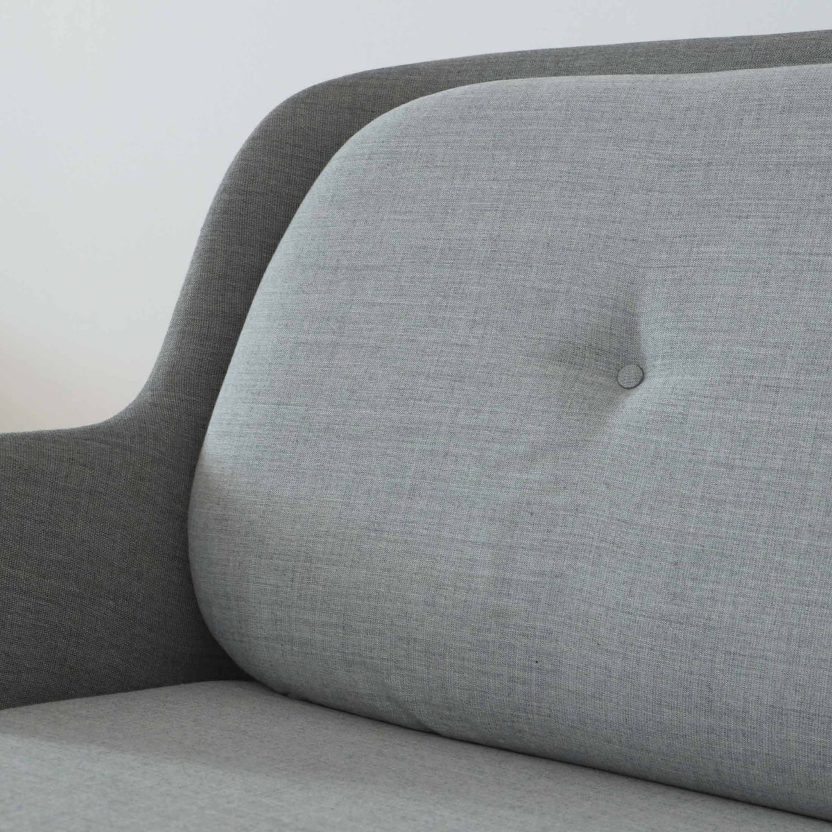 【ポイント20倍】【アウトレット】FRITZ HANSEN（フリッツ・ハンセン） / FRI SOFA（フリソファ） / ウッドベース / Canvas（キャンバス）0134 グレー×0124 ライトグレー