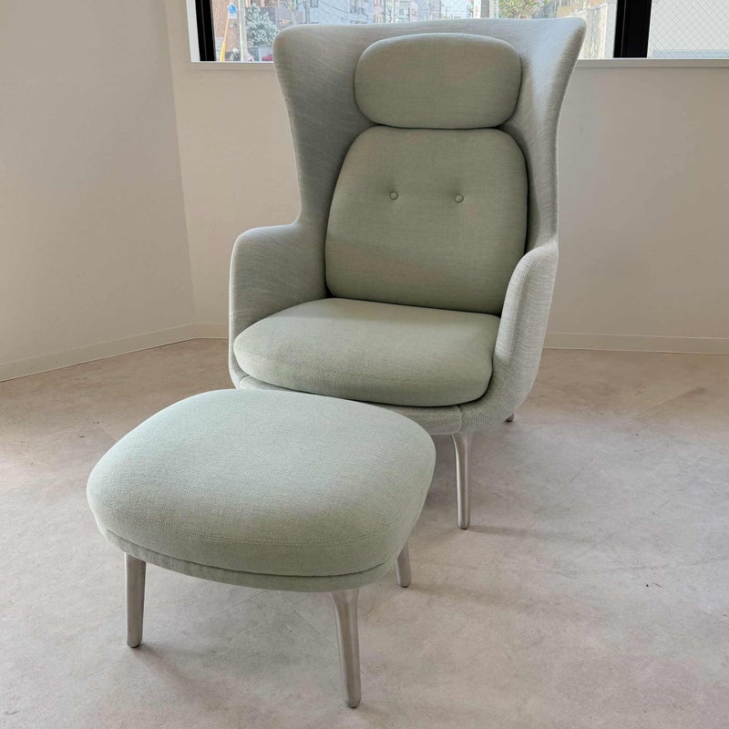 FRITZ HANSEN（フリッツ・ハンセン） / RO（ロオチェア） / サテン仕上げアルミ製ベース / Sunniva 132 ミントグリーン× Sunniva 723 ホワイト・ライトブルー / ラウンジチェア / フットスツールセット