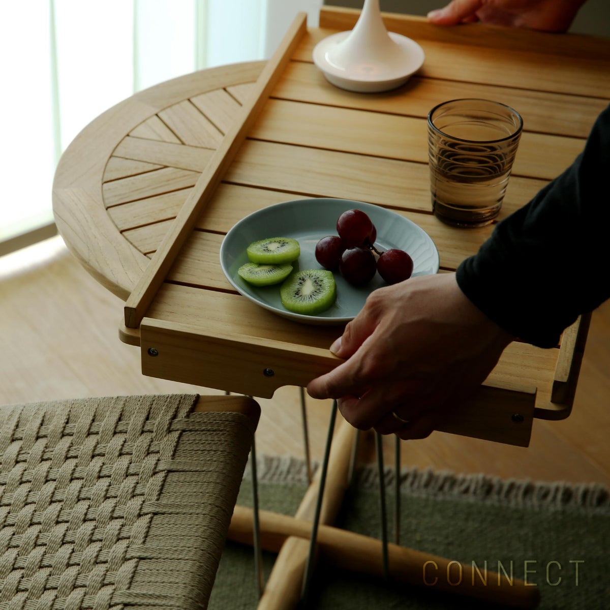《セットA》CARL HANSEN & SON （カール・ハンセン＆サン） / MG501 キューバチェア（チーク材・無塗装・フラットロープ セサミ）1脚＋E023 コーヒーテーブル（φ48）1台＋BM1069（トレイ）1台