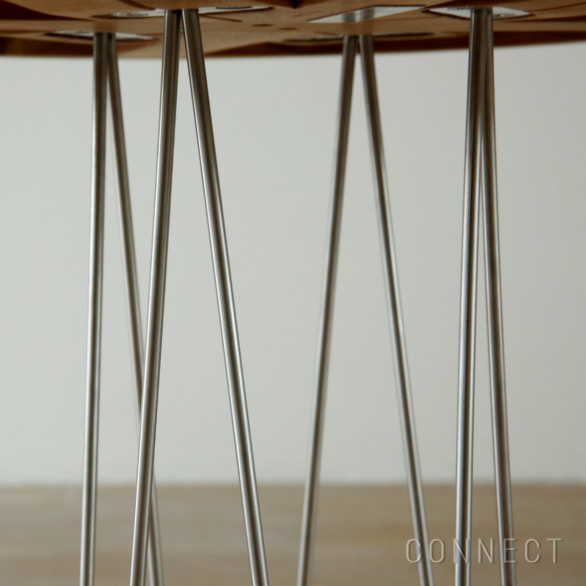 CARL HANSEN & SON（カール・ハンセン＆サン） / E023 EMBRACE OUTDOOR LOUNGE TABLE / チーク材・無塗装・スチールワイヤー脚 / φ48cm / コーヒーテーブル