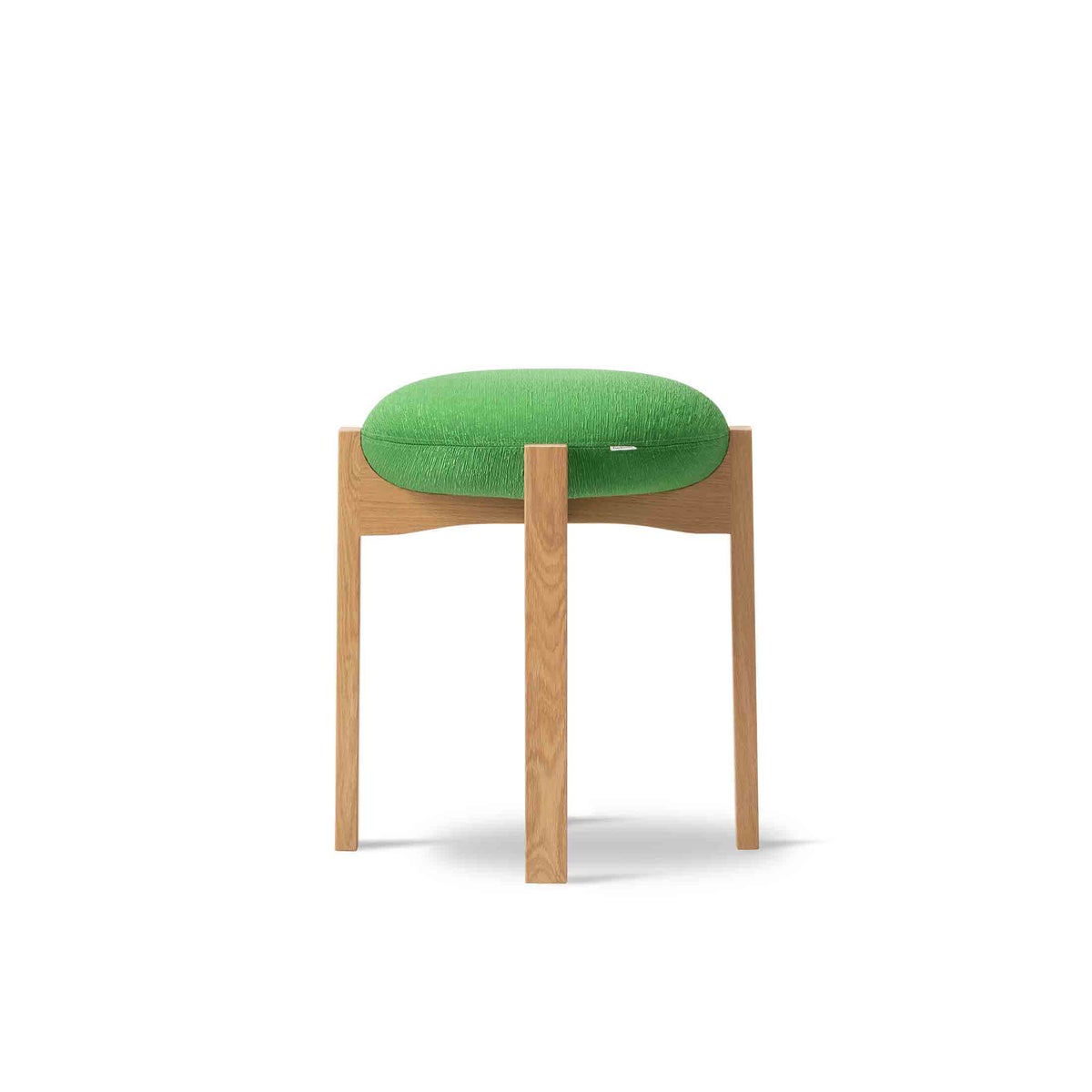 FREDERICIA（フレデリシア） / Pioneer Stool（パイオニア スツール） / Model 6830 / オーク材・ラッカー仕上げ / Beda 950