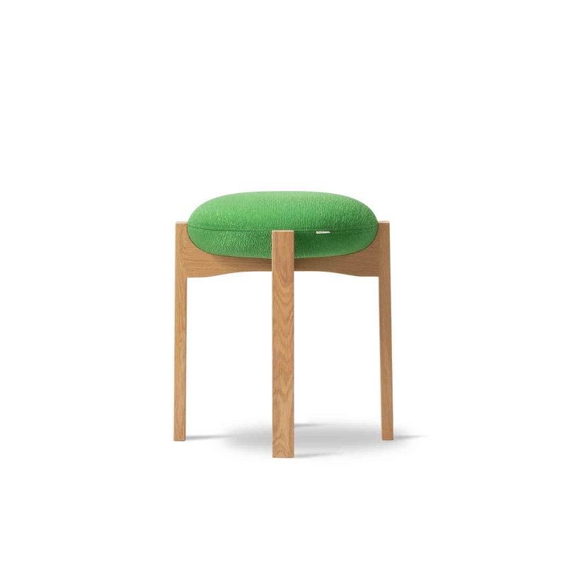 FREDERICIA（フレデリシア） / Pioneer Stool（パイオニア スツール） / Model 6830 / オーク材・ラッカー仕上げ / Beda 950