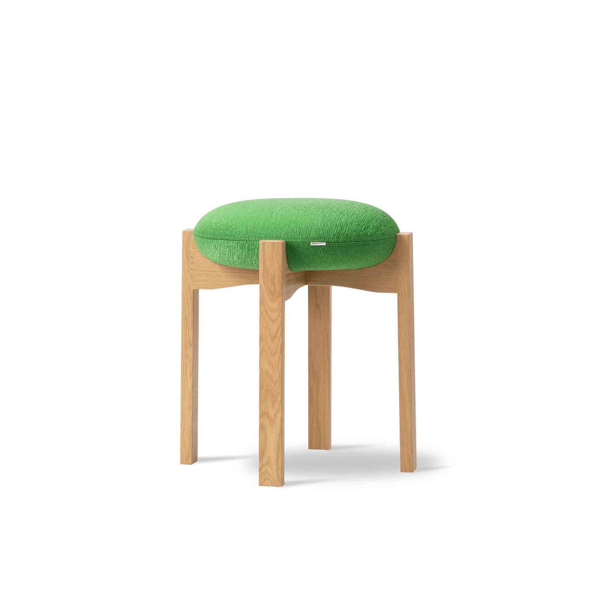 FREDERICIA（フレデリシア） / Pioneer Stool（パイオニア スツール） / Model 6830 / オーク材・ラッカー仕上げ / Beda 950