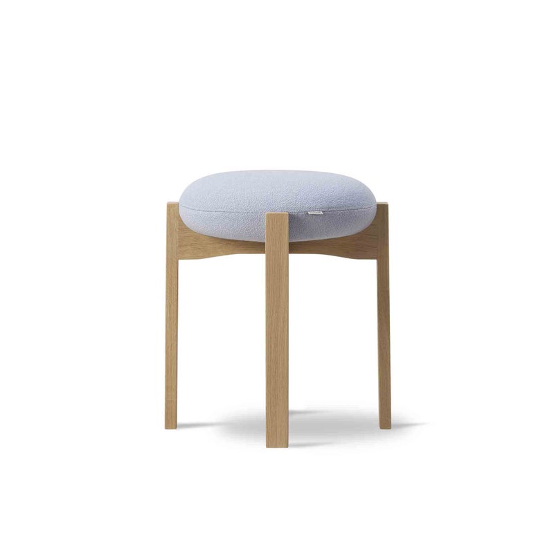 FREDERICIA（フレデリシア） / Pioneer Stool（パイオニア スツール） / Model 6830 / オーク材・ラッカー仕上げ / Vidar 723