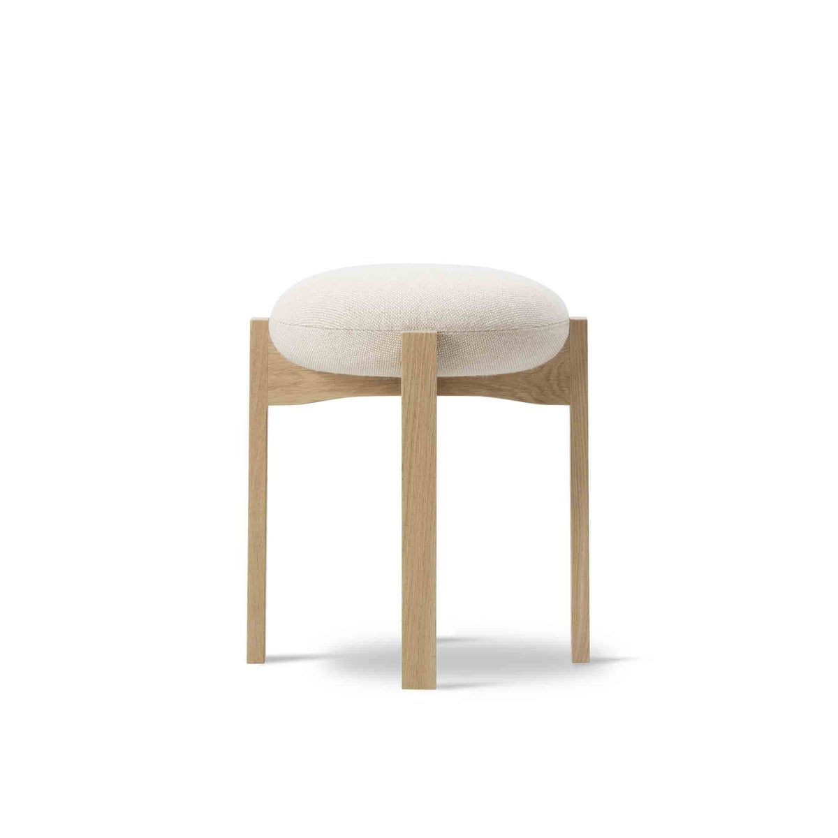 FREDERICIA（フレデリシア） / Pioneer Stool（パイオニア スツール） / Model 6830 / オーク材・ラッカー仕上げ / Hallingdal 200