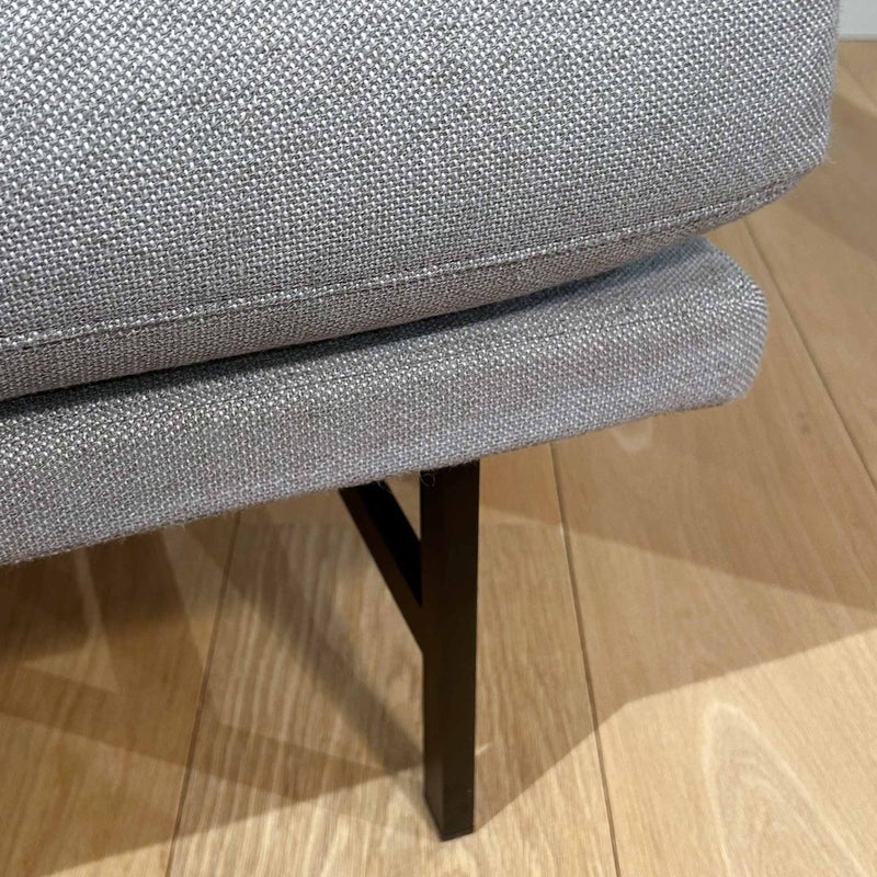 FRITZ HANSEN（フリッツ・ハンセン） / LISSONI（リッソーニソファ） / PL111S / ラウンジチェア / Sunniva 153（スニバ）ライトグレー / ブラウンブロンズ脚