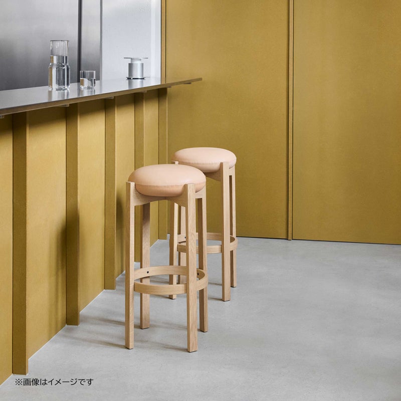 FREDERICIA（フレデリシア） / Pioneer Stool（パイオニア スツール） / Model 6831 / スモークドオーク材・ステイン仕上げ / Vidar 386