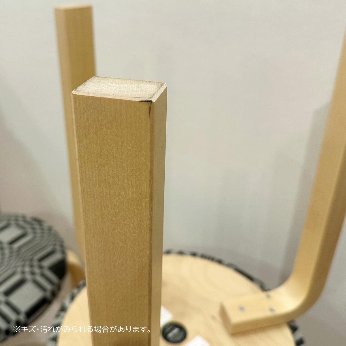 CONNECT別注　Artek（アルテック） × JOHANNA GULLICHSEN（ヨハンナ・グリクセン） / STOOL 60 （スツール60） / バーチ材 / 座面・Fabric Contract / ドリス・グレイ