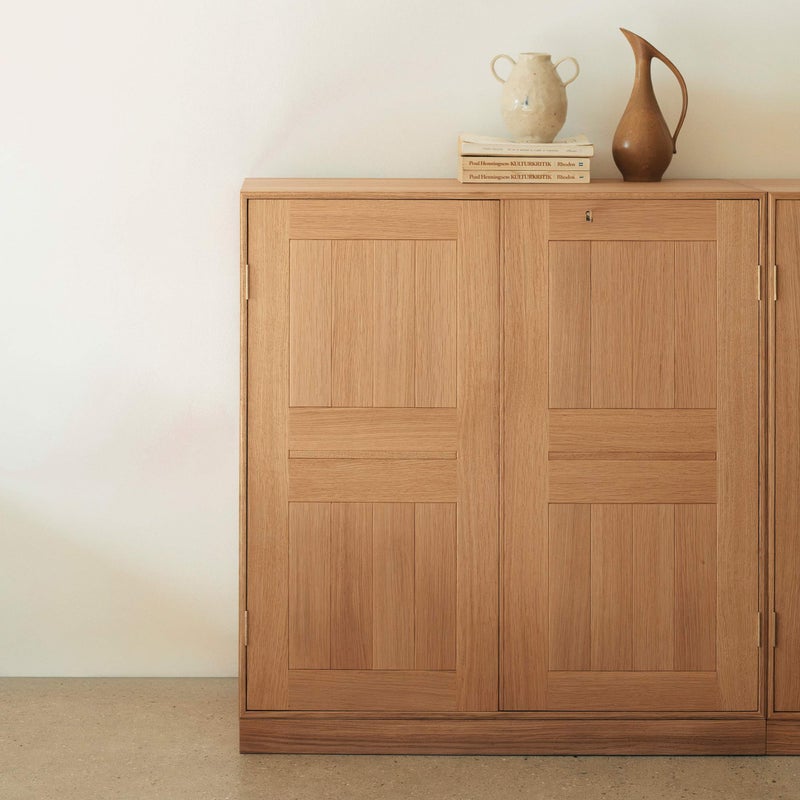 FREDERICIA（フレデリシア） / MK73 Cabinet（キャビネット） Model 6073 / MK Plinth（プリンス） Model 6090 / オーク材・オイル仕上げ / 台輪セット