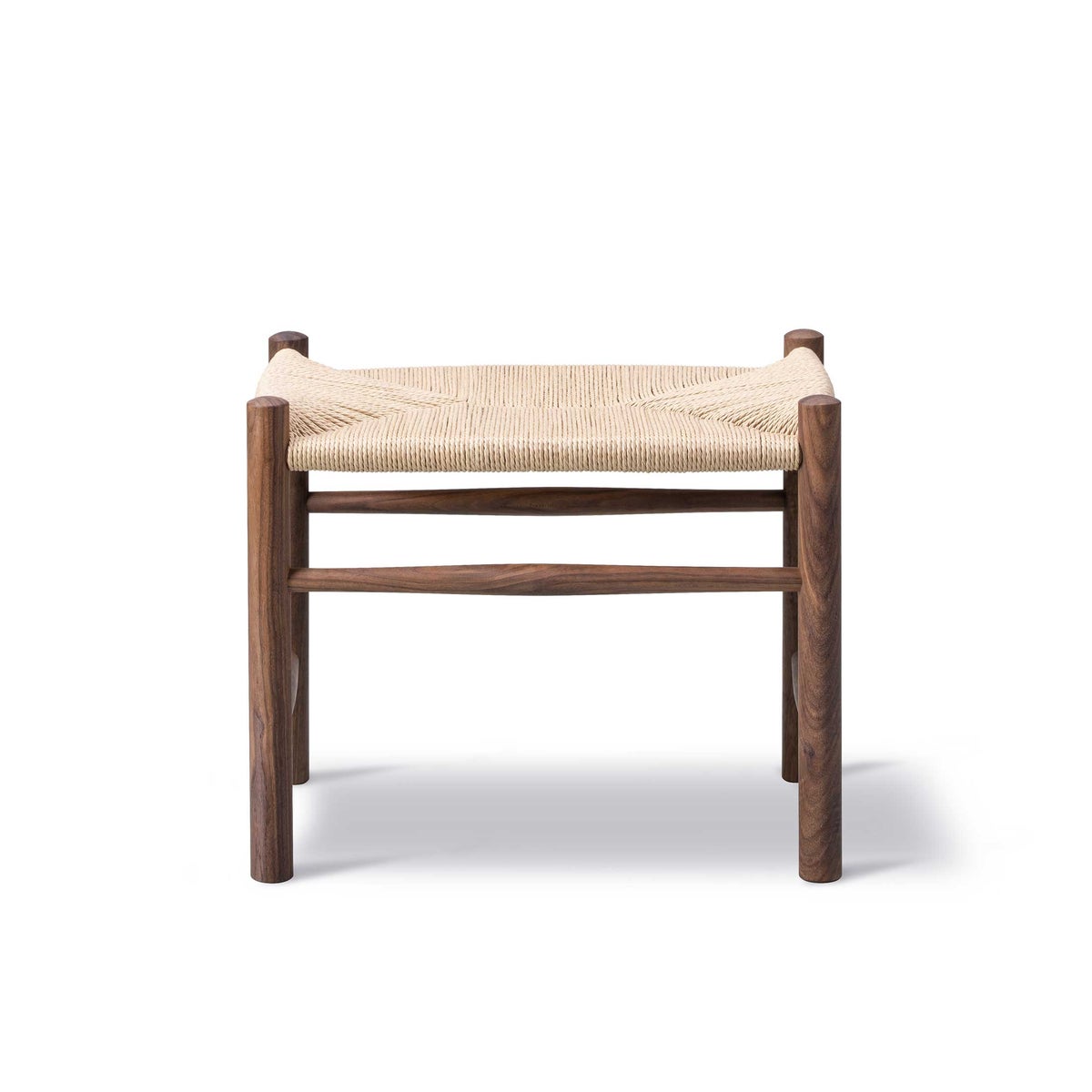 FREDERICIA（フレデリシア） / J16 Stool / Model 16002 / ウォルナット材・オイル仕上げ・ナチュラルペーパーコード / スツール