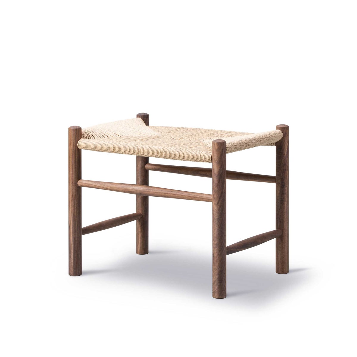 FREDERICIA（フレデリシア） / J16 Stool / Model 16002 / ウォルナット材・オイル仕上げ・ナチュラルペーパーコード / スツール
