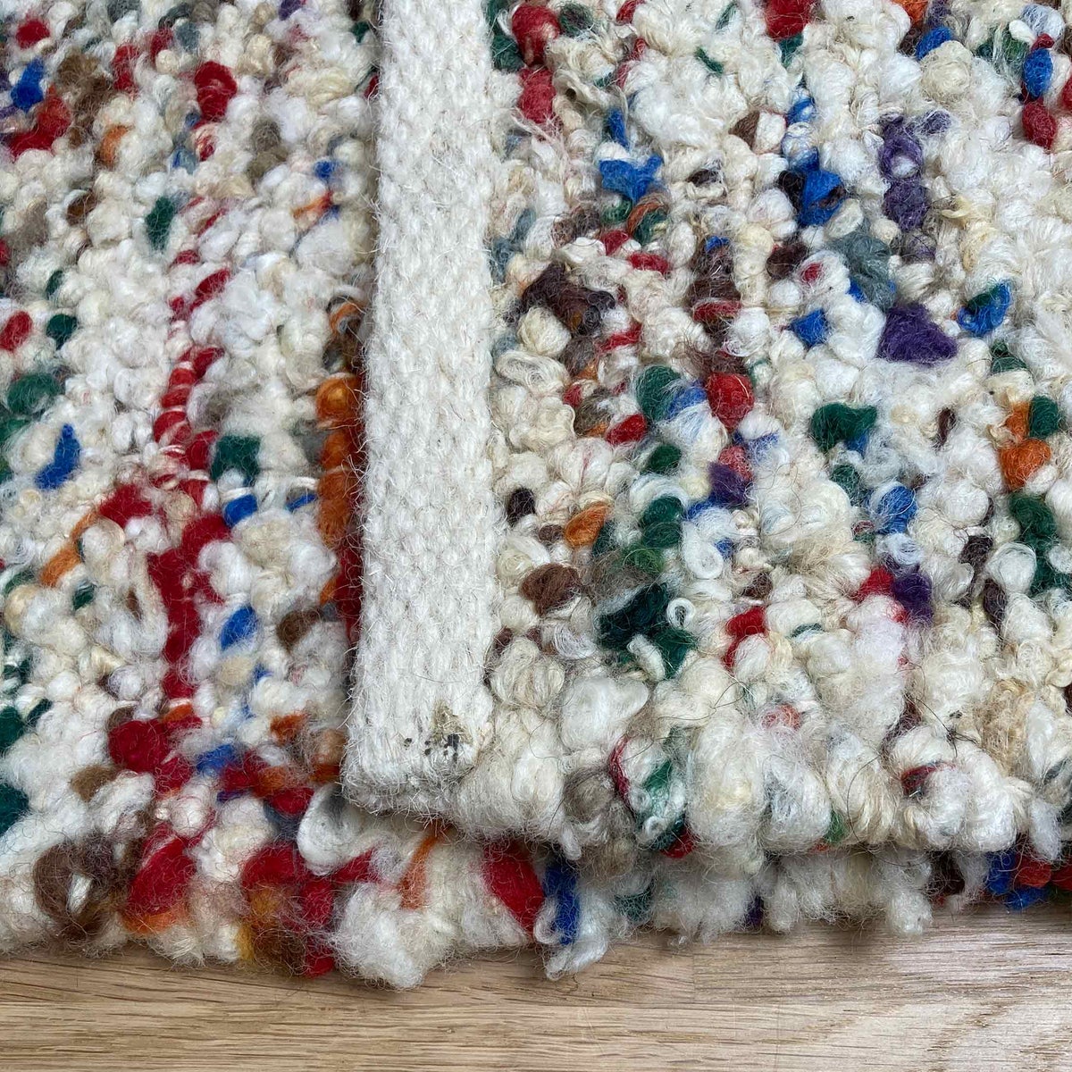 Kvadrat（クヴァドラ） / Technicolour Flock（テクニカラーフロック） / 20131（90cm×126cm） / 0155 / ラグ