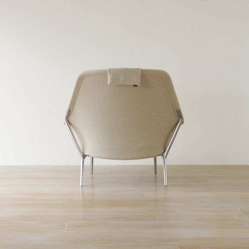 Vitra（ヴィトラ） / Slow Chair（スローチェア） / Flocca（フロッカ） / オットマン付 / バッククッション 2個付 / ネッククッション付