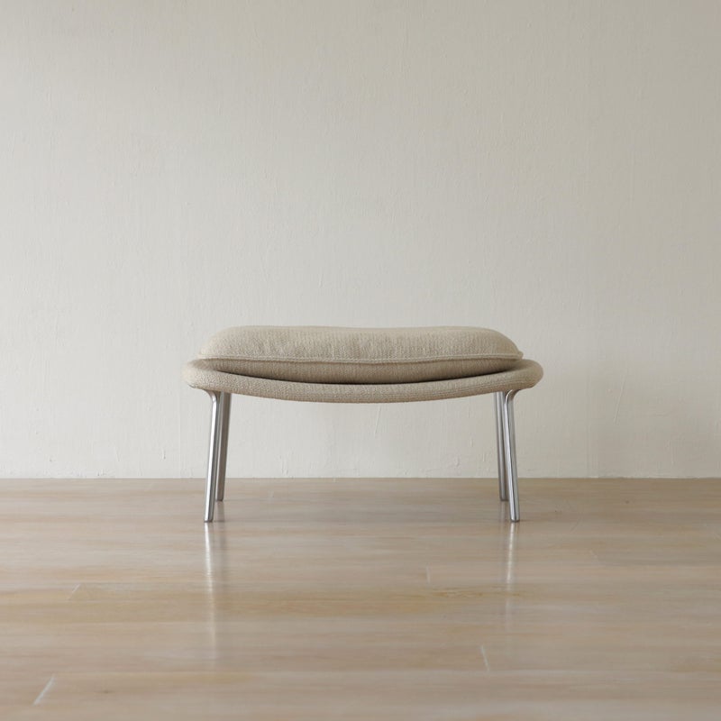 Vitra（ヴィトラ） / Slow Chair（スローチェア） / Flocca（フロッカ） / オットマン付 / バッククッション 2個付 / ネッククッション付