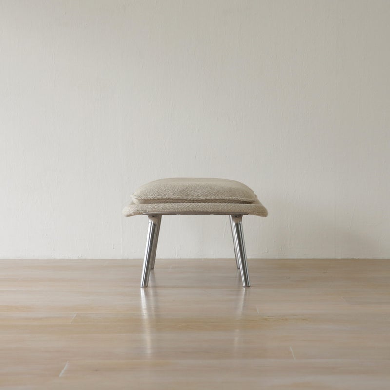 Vitra（ヴィトラ） / Slow Chair（スローチェア） / Flocca（フロッカ） / オットマン付 / バッククッション 2個付 / ネッククッション付