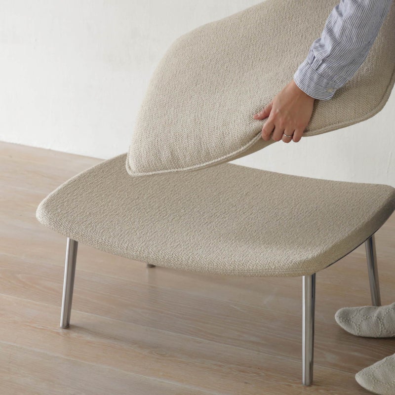 Vitra（ヴィトラ） / Slow Chair（スローチェア） / Flocca（フロッカ） / オットマン付 / バッククッション 2個付 / ネッククッション付