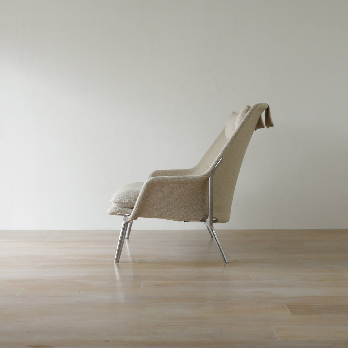 Vitra（ヴィトラ） / Slow Sofa（スローソファ） / Flocca（フロッカ） / バッククッション 3個付 / ネッククッション付