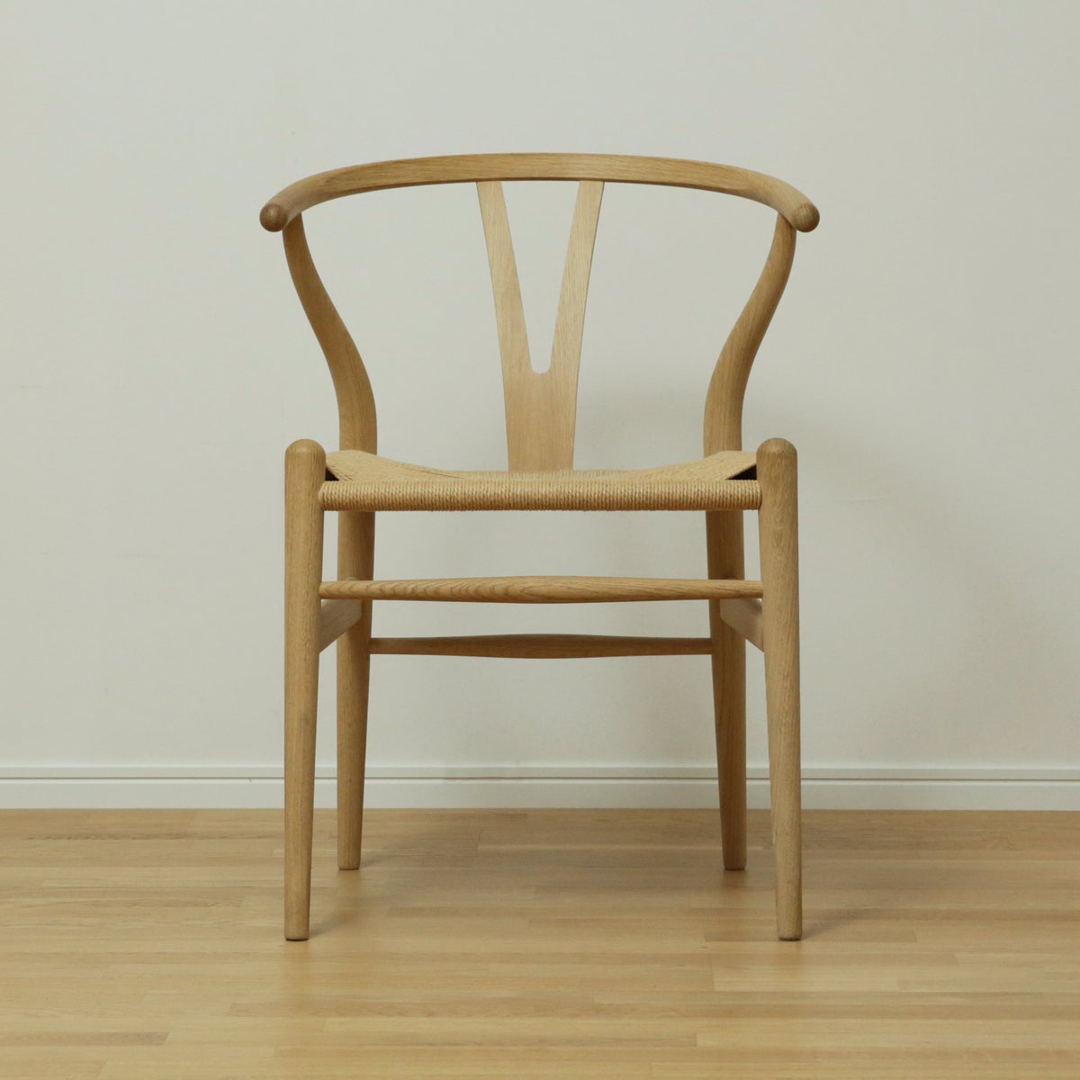 CH24 / Yチェア（ワイチェア） / オーク材・ソープ仕上げ SH45cm / CARL HANSEN & SON （カール・ハンセン＆サン）