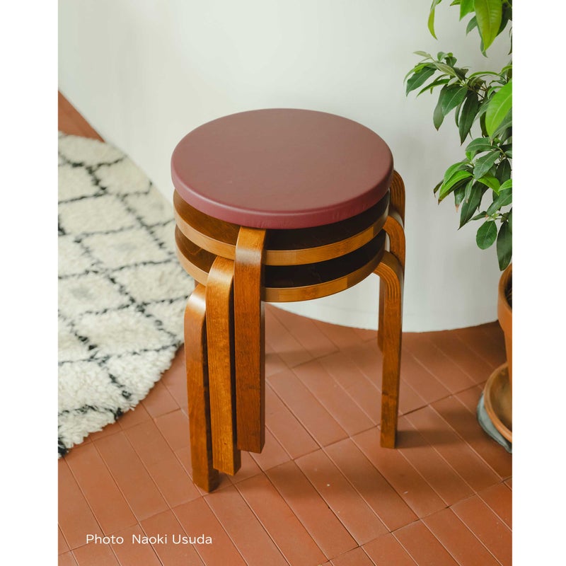 Artek（アルテック） / STOOL 60  / バーチ材 / ウォルナットステイン仕上げ / 座面・レザー / プレステージワインレッド