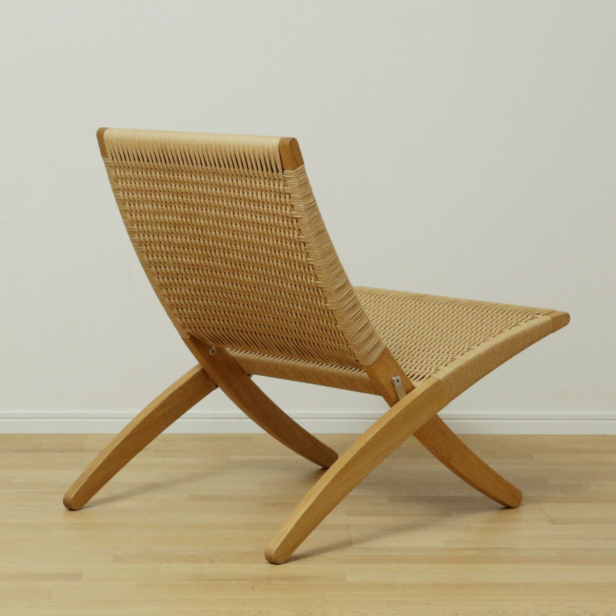 CARL HANSEN & SON（カール・ハンセン＆サン） / MG501 キューバチェア / オーク材・オイル仕上げ・ナチュラルペーパーコード / ラウンジチェア
