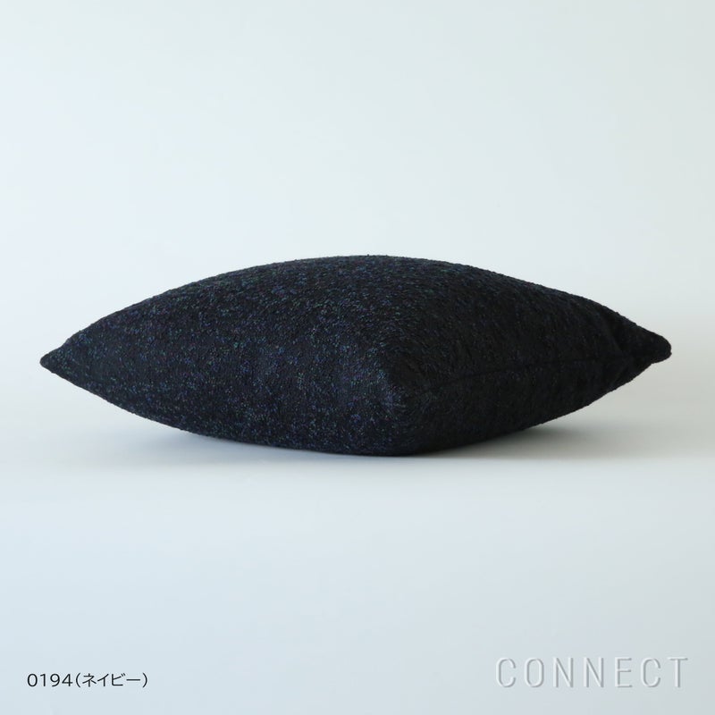 MELLEM（メレム） / Kvadrat/Raf Simons（クヴァドラ/ラフ・シモンズ） / フェザークッション 40×40cm / Atom（アトム） / 中材入り / 全2色