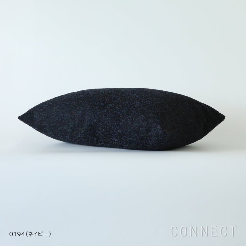 MELLEM（メレム） / Kvadrat/Raf Simons（クヴァドラ/ラフ・シモンズ） / フェザークッション 63×43cm / Atom（アトム） / 中材入り / 全2色