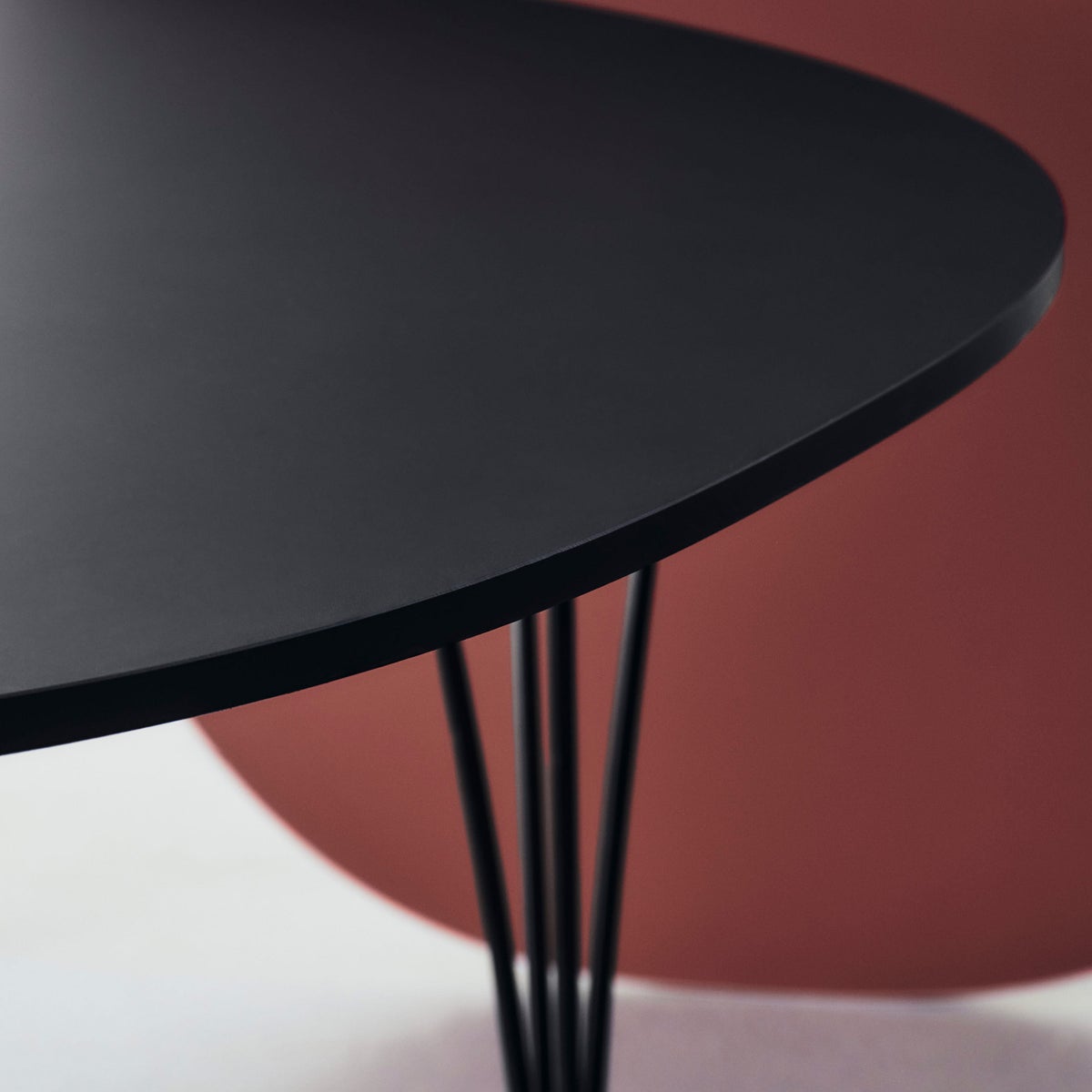 FRITZ HANSEN（フリッツ・ハンセン） / TABLE SERIES（テーブルシリーズ）B616 / スーパー楕円テーブル / 2026Newカラー / フルブラック