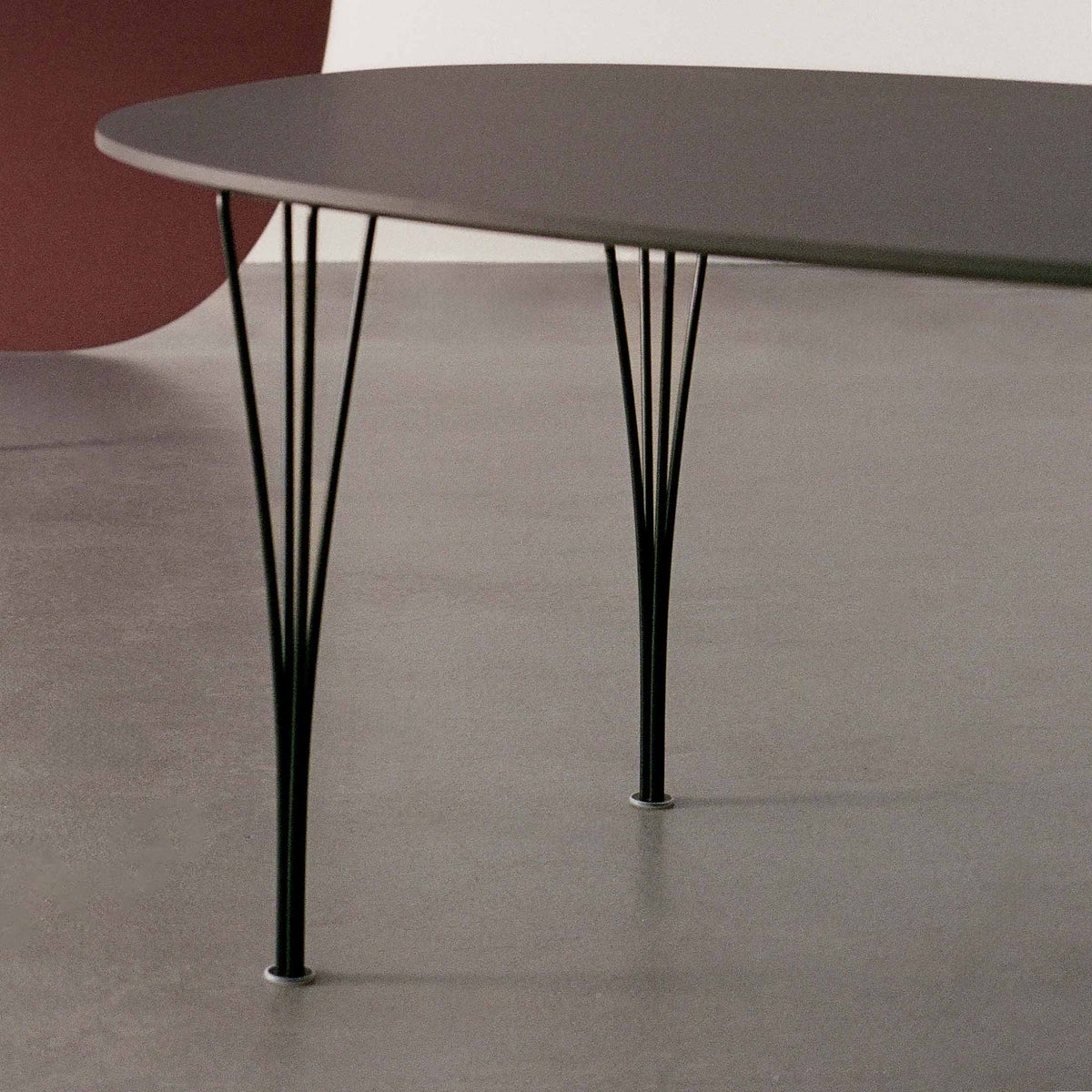 FRITZ HANSEN（フリッツ・ハンセン） / TABLE SERIES（テーブルシリーズ）B616 / スーパー楕円テーブル / 2026Newカラー / フルブラック