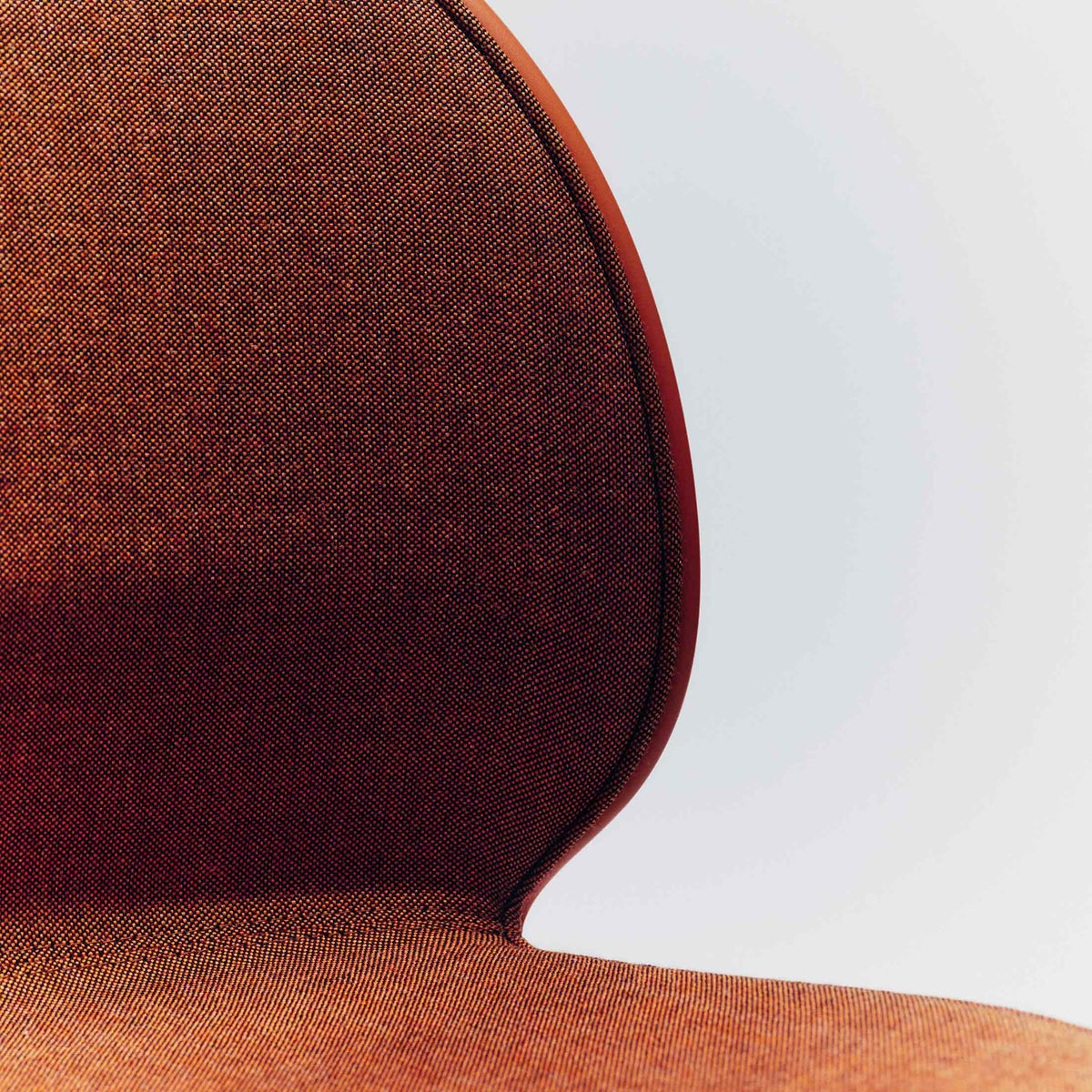 FRITZ HANSEN（フリッツ・ハンセン） / N02 RECYCLE（リサイクル） / N02-10FRU / ダークオレンジ / TECHNICOLOUR 550 / フロントパディングチェア