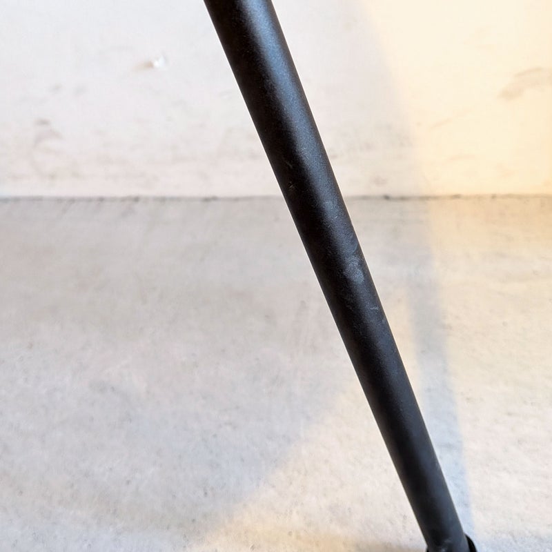 FRITZ HANSEN（フリッツ・ハンセン） / SERIES 7（セブンチェア） / Essential Leather（エッセンシャルレザー） / ライトグレー / フルパディング / ブラウンブロンズ脚