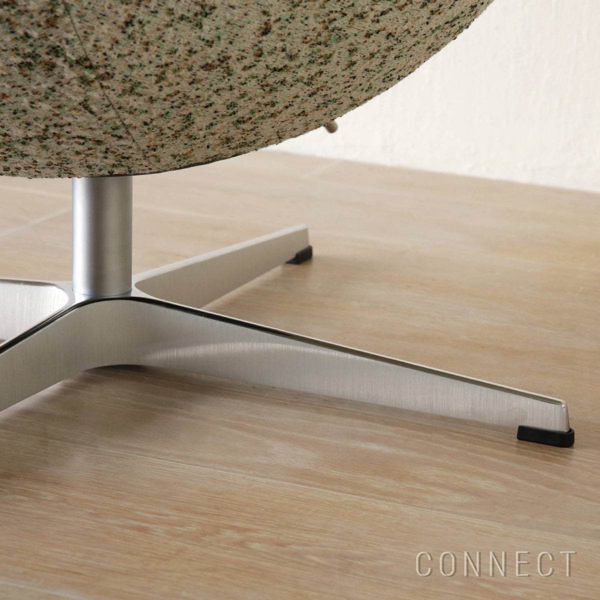 【数量限定】FRITZ HANSEN（フリッツ・ハンセン） / EGG（エッグチェア）Atom Edition / ラウンジチェア / Atom 0124 / ステンレススチール脚（サテン仕上げ）