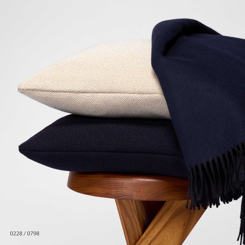 Kvadrat / Raf Simons（クヴァドラ / ラフ・シモンズ） / クッション45×45cm / Vidar Duo  (ヴィダー デュオ） / アクセサリー