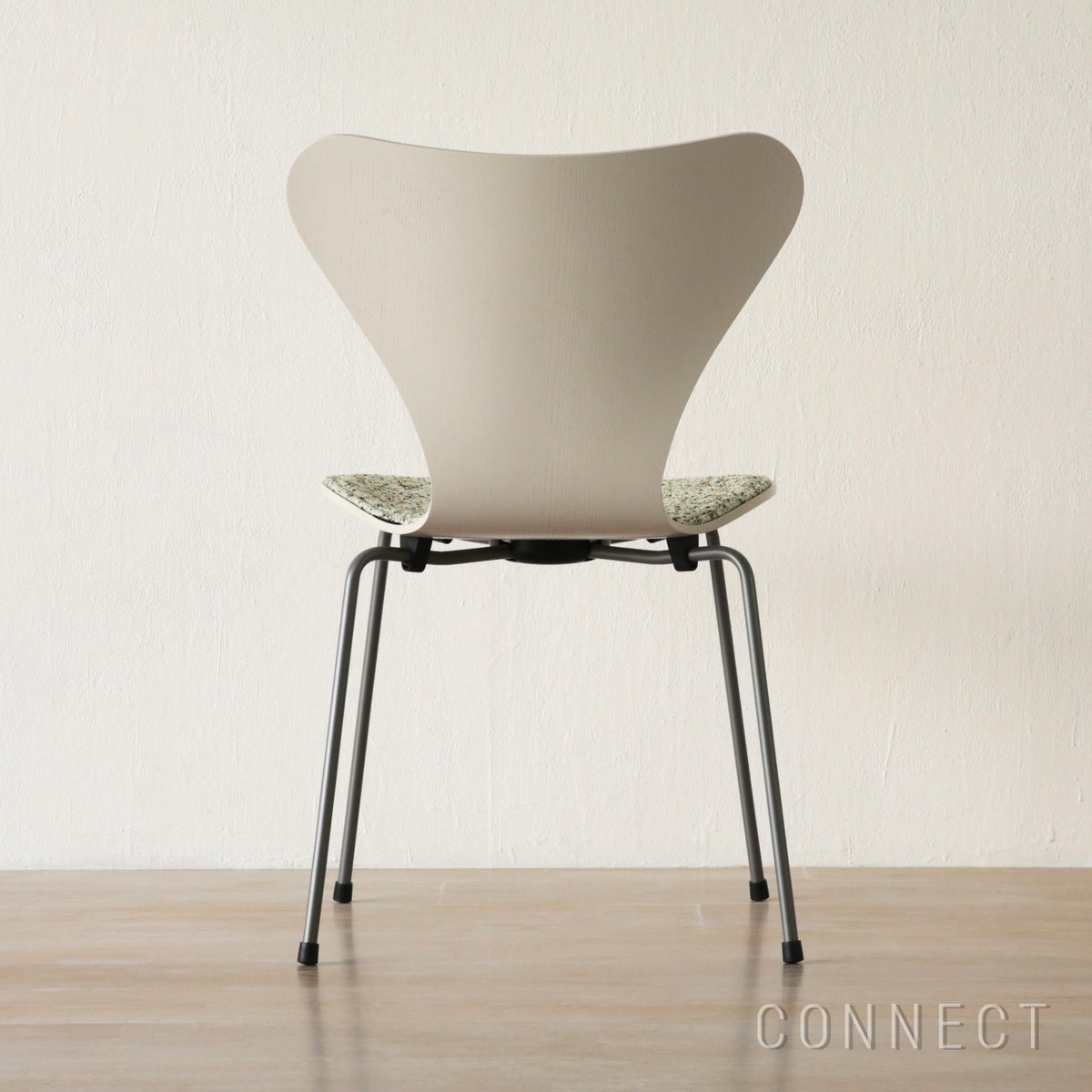 【数量限定】FRITZ HANSEN（フリッツ・ハンセン） / SERIES 7（セブンチェア）Atom Edition / ライトベージュ / カラードアッシュ / Atom 0124 / フロントパディング