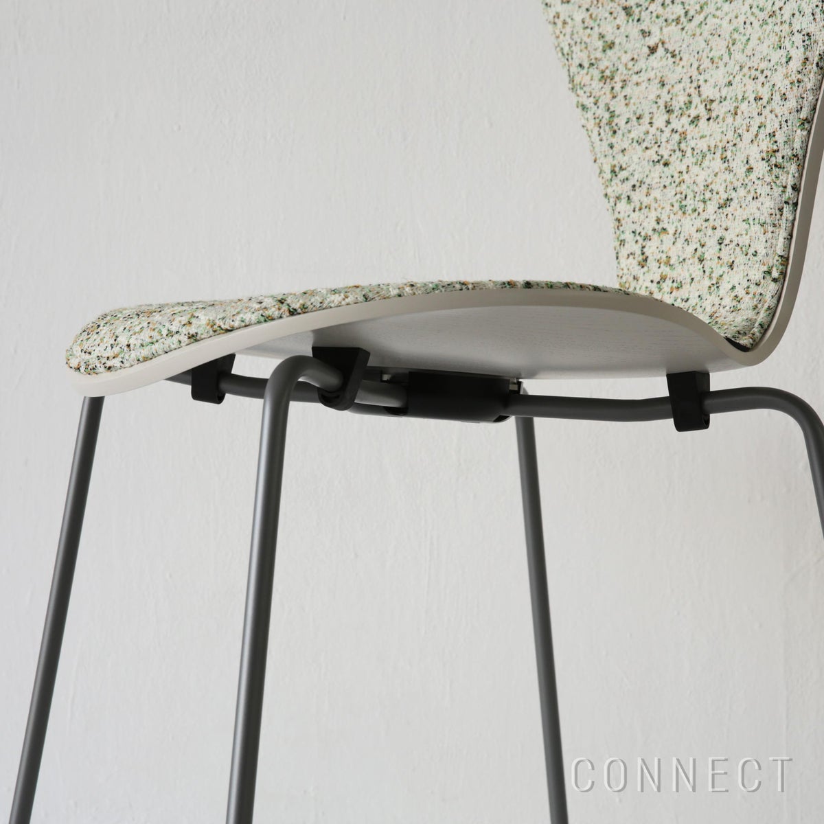 【数量限定】FRITZ HANSEN（フリッツ・ハンセン） / SERIES 7（セブンチェア）Atom Edition / ライトベージュ / カラードアッシュ / Atom 0124 / フロントパディング